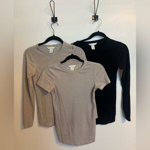 H&M Mama Set of Three Long Sleeve and Short Sleeve Maternity Tops